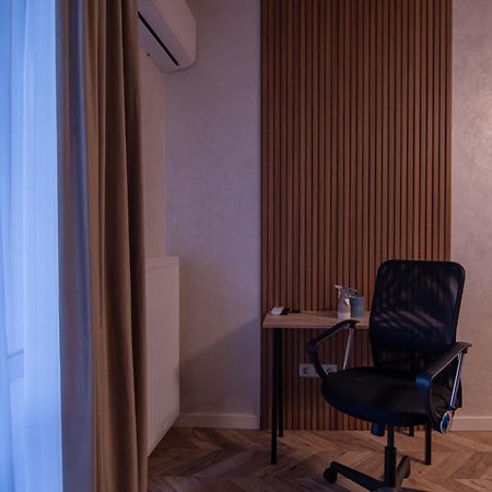 Avalon Premium Two Bedrooms Apartment Lviv Exterior photo