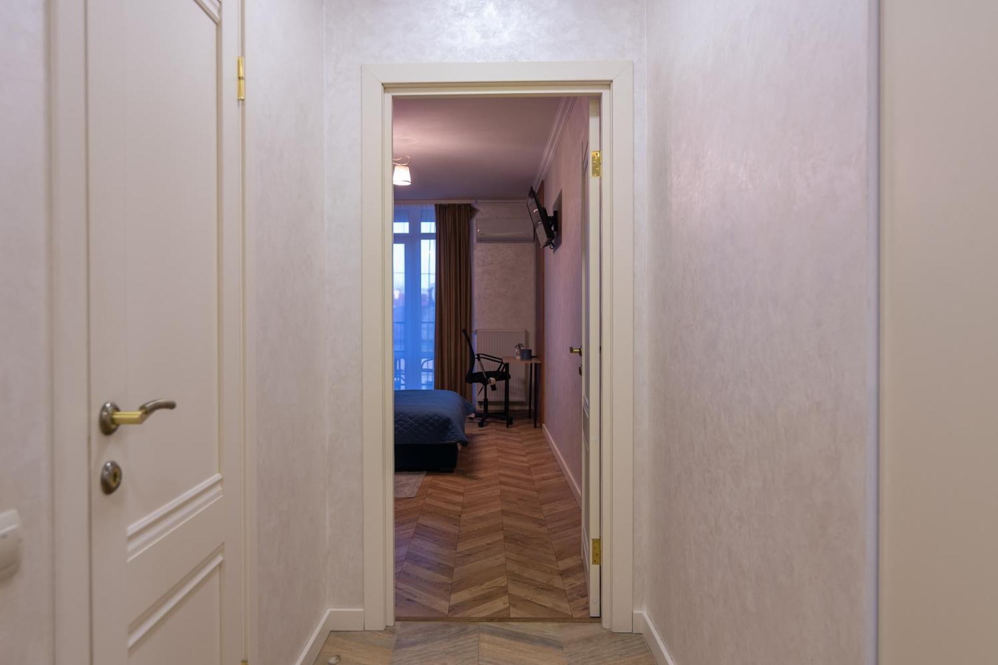 Avalon Premium Two Bedrooms Apartment Lviv Exterior photo